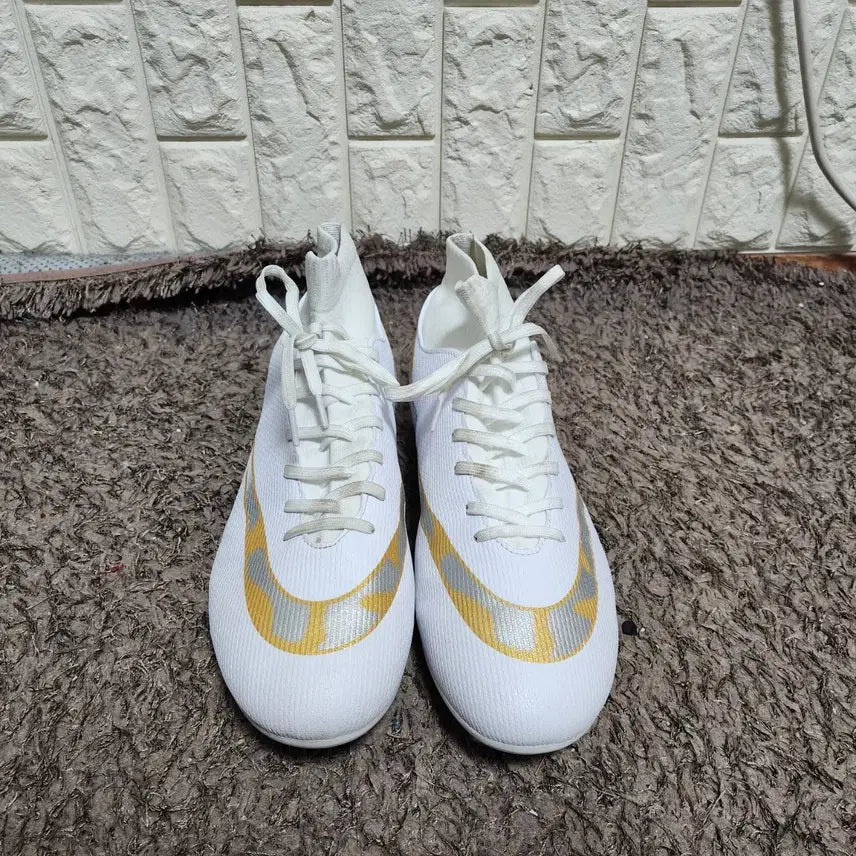 [BUNJANG] DAOQUAN Soccer Cleats / Futsal Shoes - Size 295 / (새신발수준)DAOQUAN(축구화)풋살화(295)