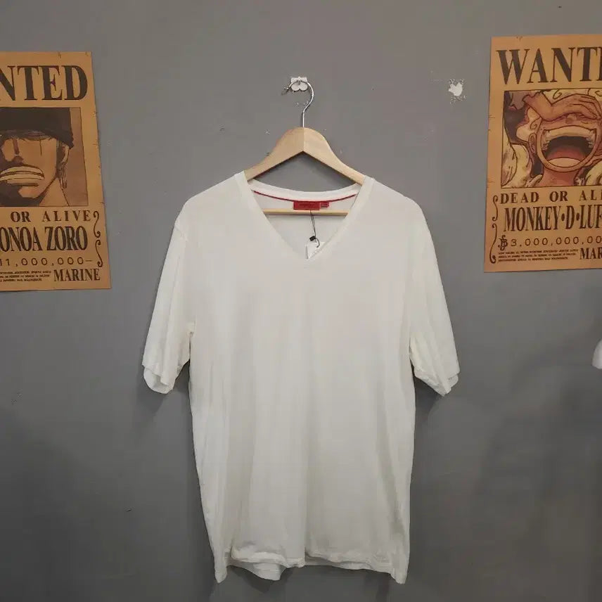 [BUNJANG] Hugo Boss White V-Neck Short Sleeve T-Shirt / 휴고보스 흰색 브이넥 반팔 티셔츠