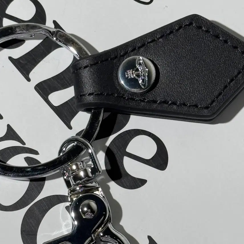 [BUNJANG] Vivienne Westwood Silver Keychain / 비비안웨스트우드  키링  실버