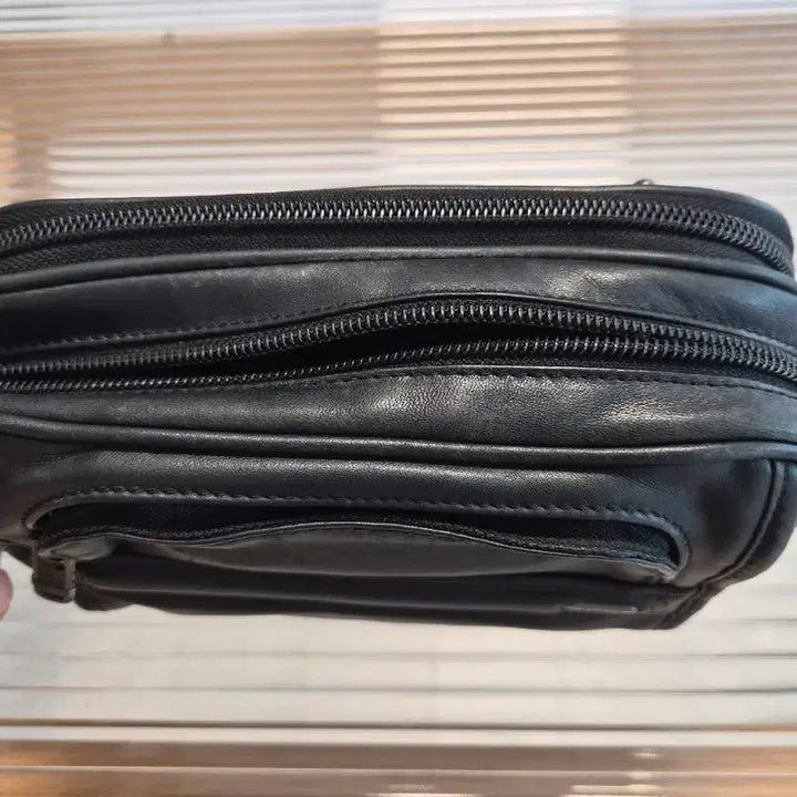 [BUNJANG] Tumi Leather Clutch Bag / TUMI(투미)의 레더 클러치(세컨드백)