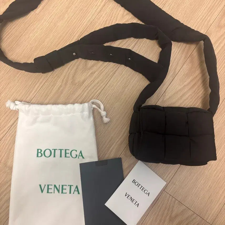 [BUNJANG] Bottega Veneta Mini Cassette Bag Black / 보테가베네타 미니 카세트백
