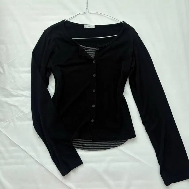 [BUNJANG] LYDIA Black Cardigan with Integrated Inner Top / LYDIA 블랙 가디건 일체형