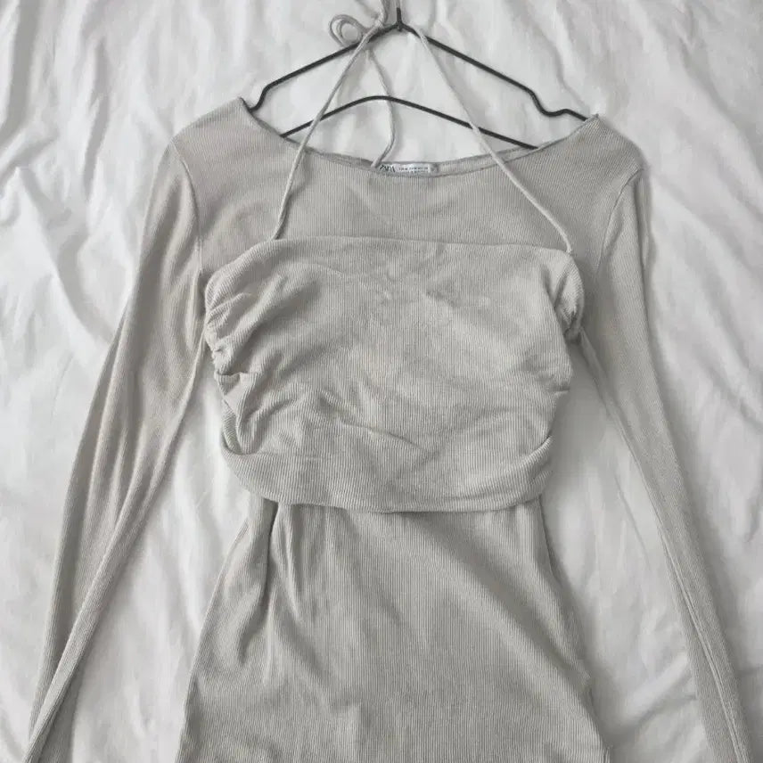 [BUNJANG] Zara Semi-Sheer Shirring T-Shirt / 자라 세미시스루 셔링 티셔츠