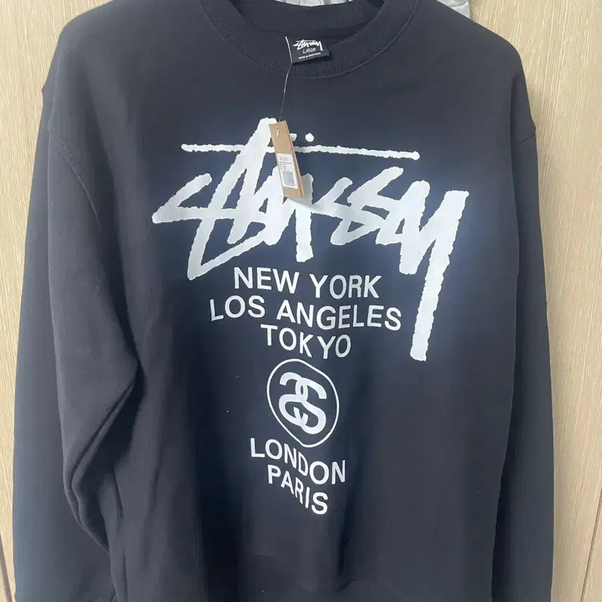 [BUNJANG] Stüssy World Tour Black Sweatshirt L / 스투시 월드투어 블랙 맨투맨 L