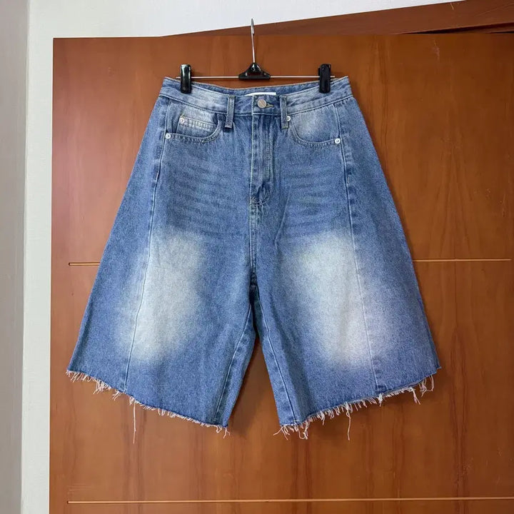 [BUNJANG] Blue Cut Bermuda Shorts - Size S / 미착용 새상품 중청 컷팅 버뮤다팬츠 S