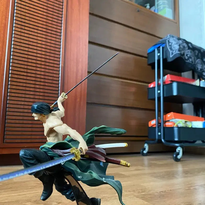 [BUNJANG] One Piece Zoro Figure / 원피스 조로 피규어 (박스 0)