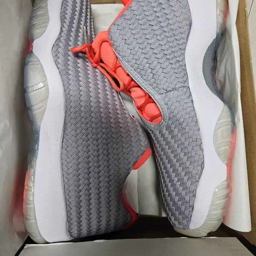 [BUNJANG] Nike Jordan 11 Future Grey Sneakers / 나이키 조던 11 Future Grey 운동화