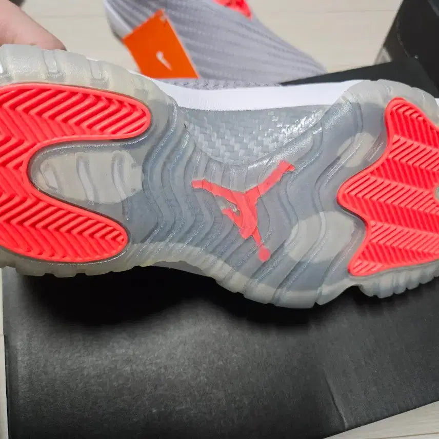[BUNJANG] Nike Jordan 11 Future Grey Sneakers / 나이키 조던 11 Future Grey 운동화
