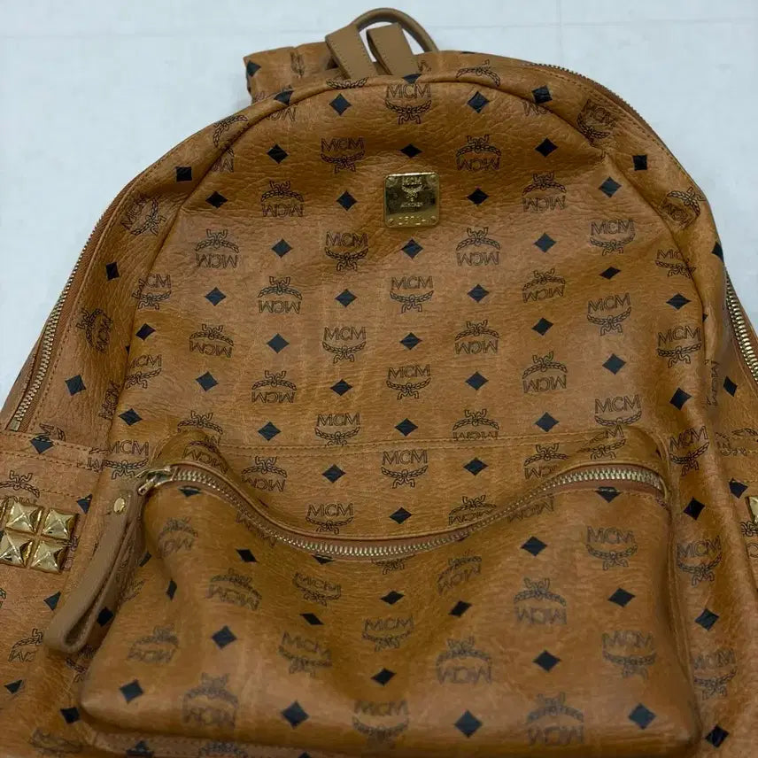 [BUNJANG] MCM Stark Visetos Backpack Brown (Large) / MCM 스타크 비세토스 백팩 브라운(라지)