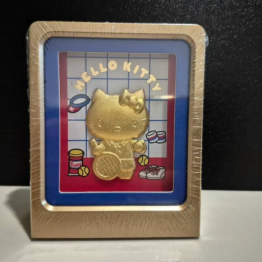 [BUNJANG] Singapore Mint Limited Edition Hello Kitty Standing Figure / 싱가폴민트 한정판 헬로우키티 스탠딩피규어 테니스