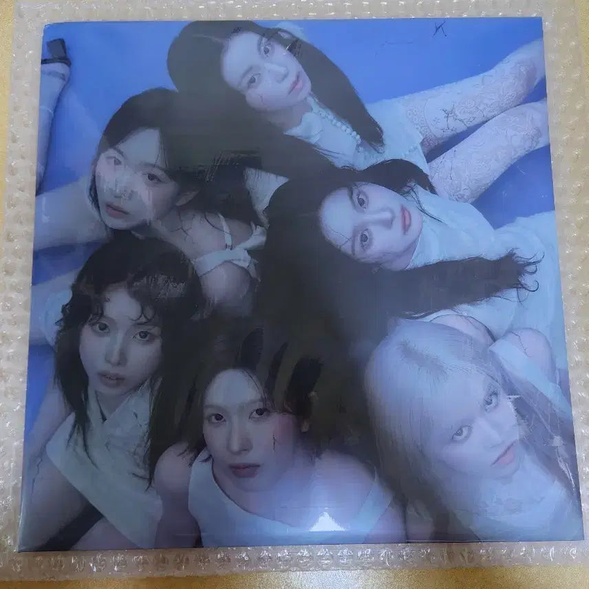 [BUNJANG] Nmixx Blue Valentine LP (Sealed) / 엔믹스 LP 미개봉 Blue Valentine 새제품 nmixx