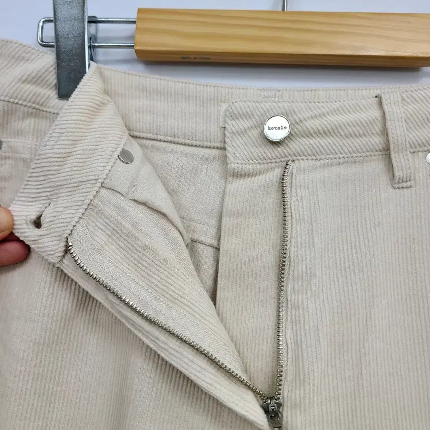 [BUNJANG] Cottelo Ivory Corduroy Wide Pants / 코텔로 아이보리 코듀로이 와이드 팬츠/S/앨리스/1150
