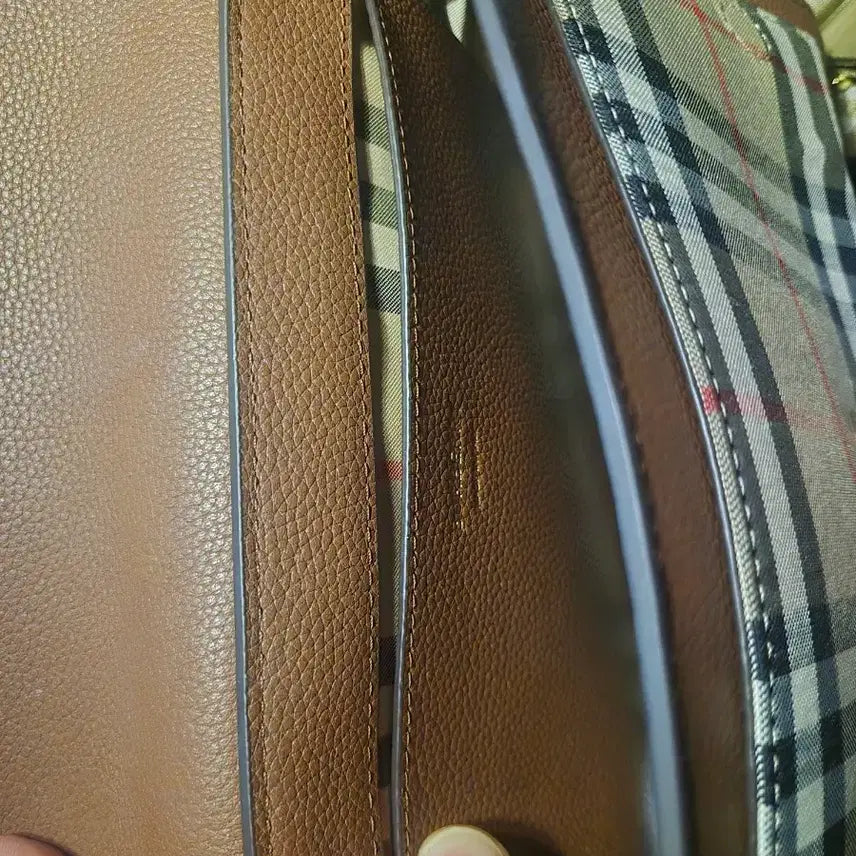 [BUNJANG] Burberry Check Canvas and Leather Crossbody Bag Brown / 버버리 체크 노트 크로스백 브라운