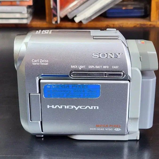 [BUNJANG] Sony Handycam DCR-HC40 with Carl Zeiss Lens / 소니 6mm 핸디캠 DCR-HC40 칼자이즈 렌즈