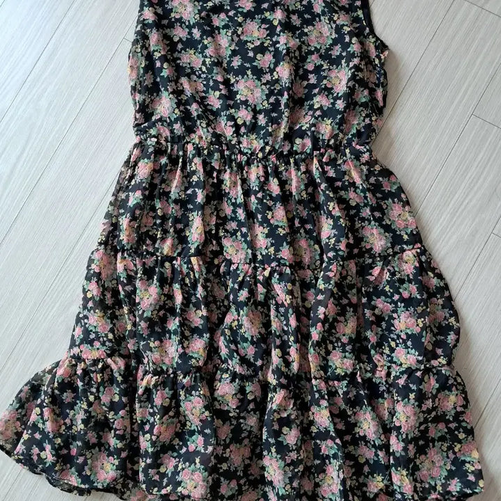 [BUNJANG] Black Flower Pattern Chiffon Midi Dress / (새상품)블랙 플라워 패턴 쉬폰 미디 원피스 55