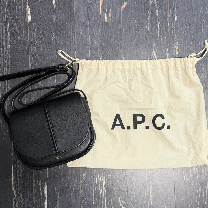 [BUNJANG] A.P.C. Betty Bag Saffiano Leather / 아페쎄 베티백 사피아노 apc betty bag