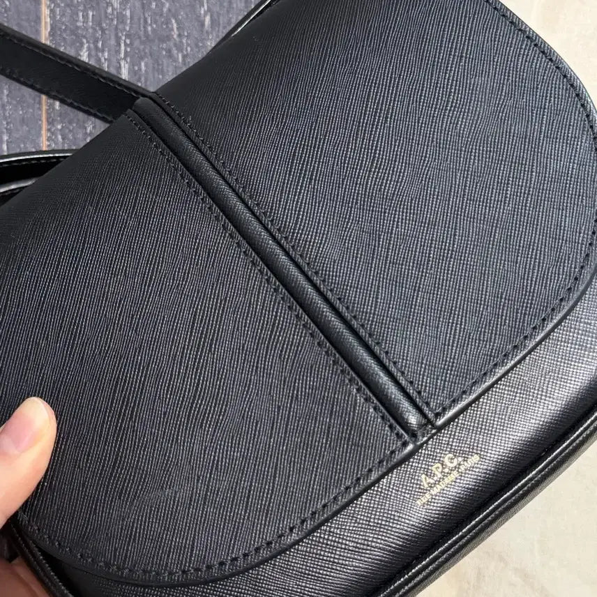 [BUNJANG] A.P.C. Betty Bag Saffiano Leather / 아페쎄 베티백 사피아노 apc betty bag