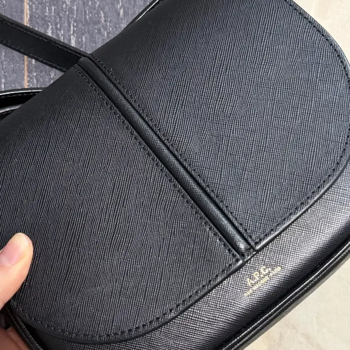 [BUNJANG] A.P.C. Betty Bag Saffiano Leather / 아페쎄 베티백 사피아노 apc betty bag
