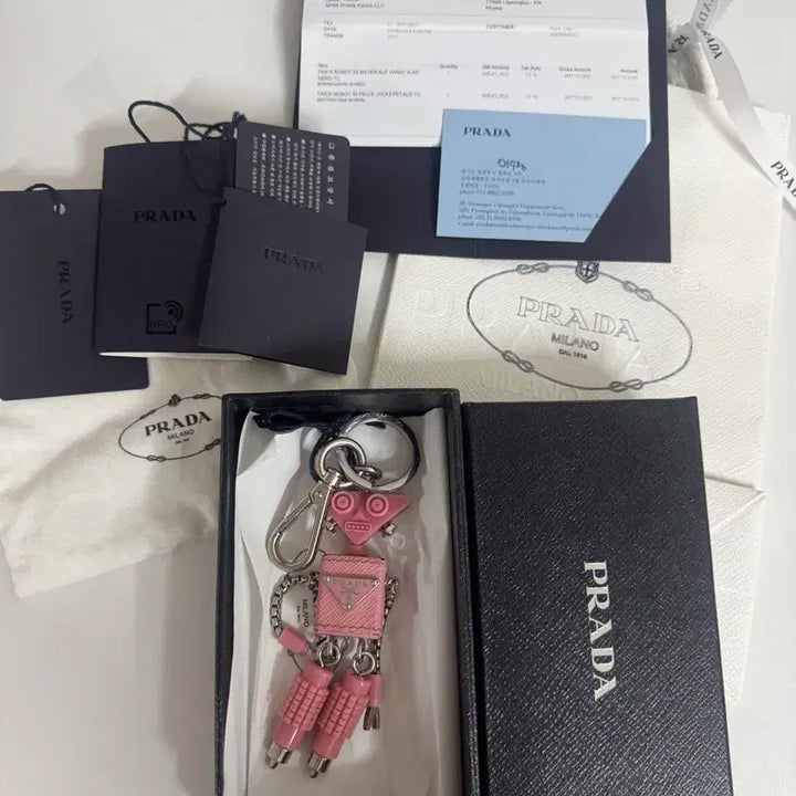 [BUNJANG] Prada Robot Keychain Pink Full Set / 프라다 로봇키링 핑크 풀박스(백화점구매)