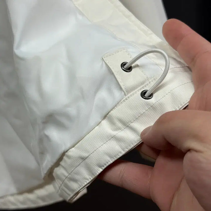 [BUNJANG] The North Face Hooded Nylon Windbreaker White / 노스페이스 바람막이 후드  화이트 등산 나일론