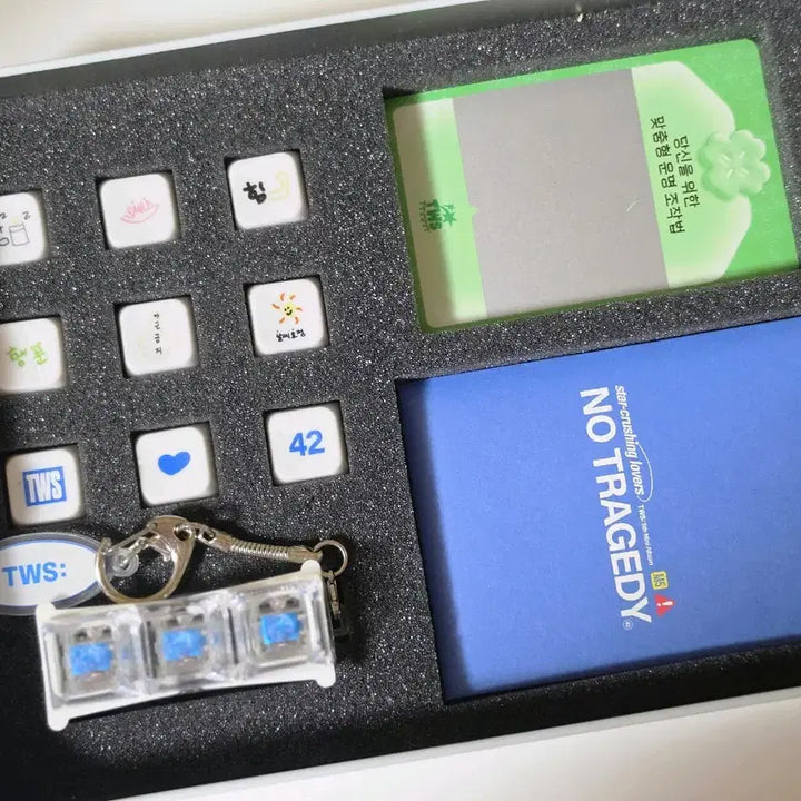 [BUNJANG] TWS Showcase Gift Set / 투어스 쇼케이스 역조공 미개봉 풀세트 양도