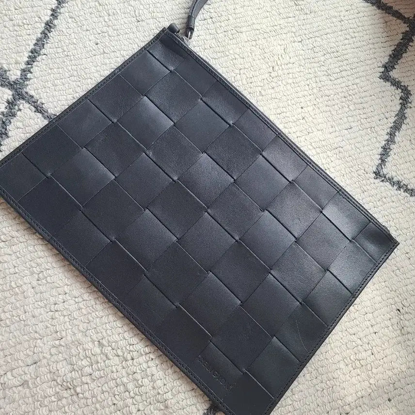 [BUNJANG] Religion Leather Clutch Bag / RELIGION 릴리전 가죽 클러치 백