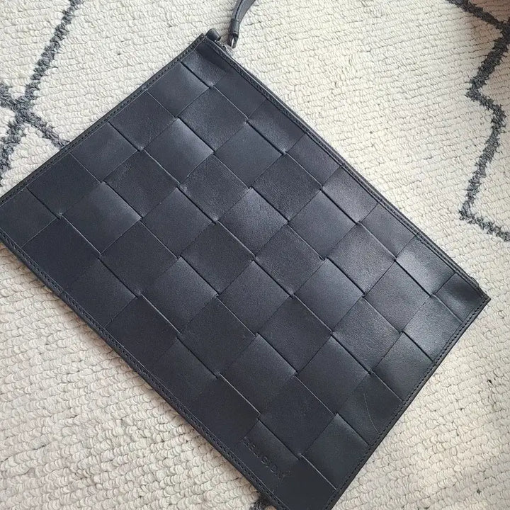 [BUNJANG] Religion Leather Clutch Bag / RELIGION 릴리전 가죽 클러치 백