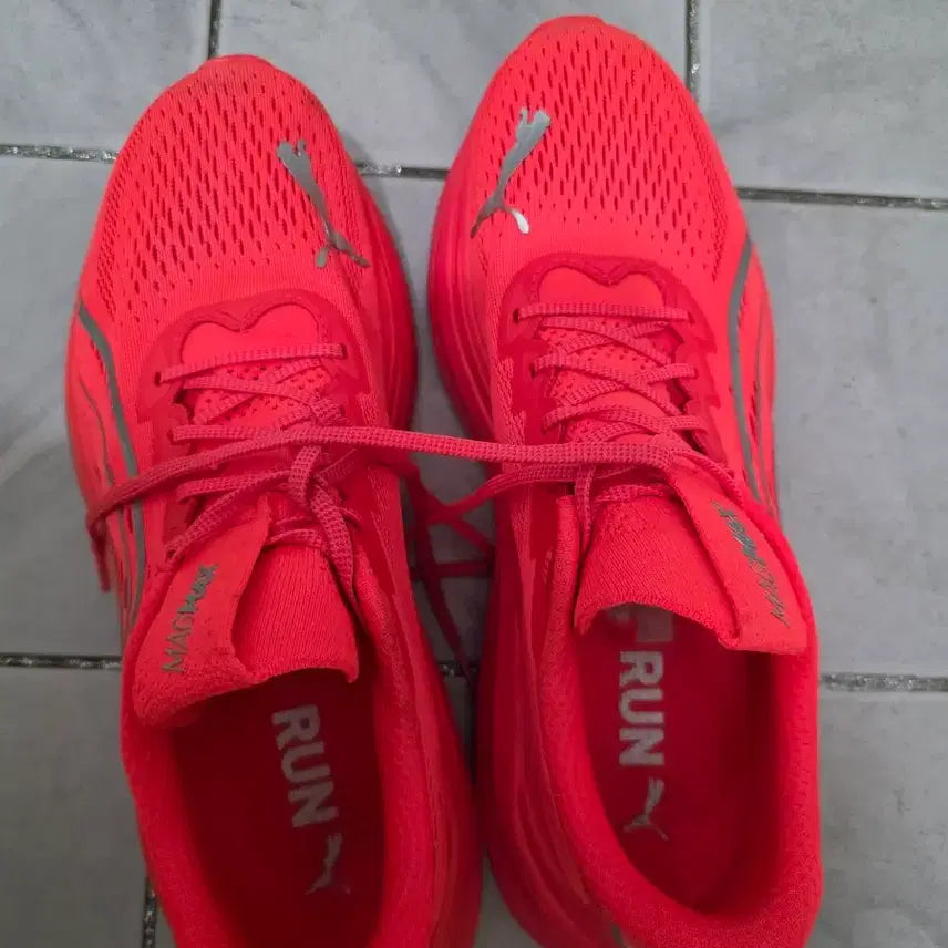 [BUNJANG] Puma Magnimax Nitro Neon Red Running Shoes / 푸마 매그맥스 나이트로