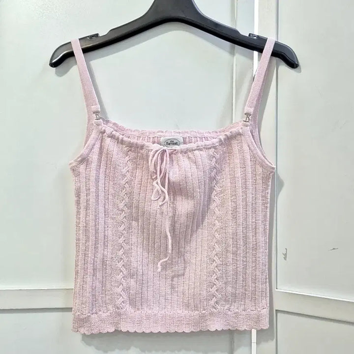 [BUNJANG] TheBarnet Ribbon Sleeveless Knit Top / 더바넷 리본 슬리브리스 니트 탑
