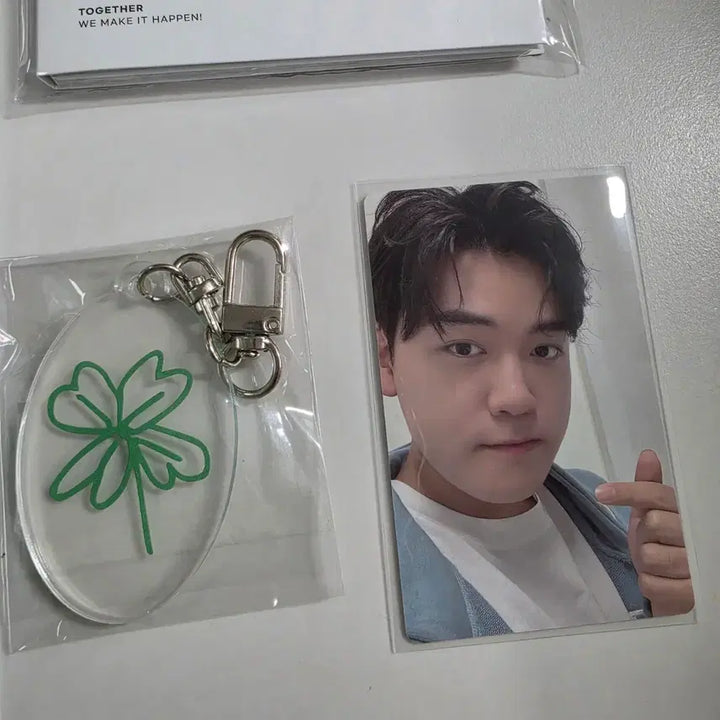 [SOLD OUT] T1 럭키 티원 구마유시 키링 포토카드