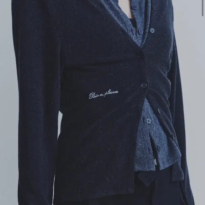 [BUNJANG] Pain Or Pleasure 2-Way Cardigan Black / 페인오어플레져 블랙 가디건
