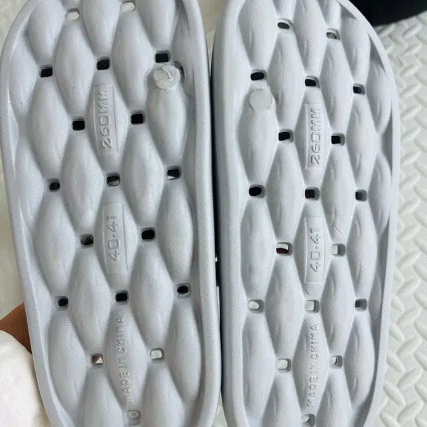 [BUNJANG] Non-Slip Bathroom Slippers (2 Pairs, 260mm &amp; 280mm) / 거실 슬리퍼 층간소음 실내화 2켤레 (260mm, 280mm)