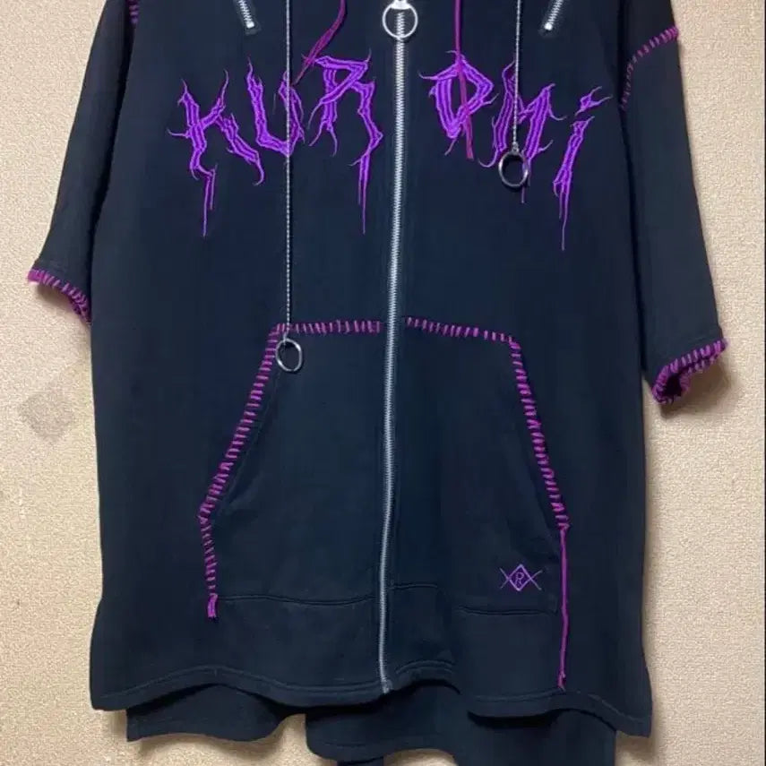 [BUNJANG] Replem Kuromi Collaboration Short-Sleeve Hoodie / 레플렘 쿠로미 콜라보 반팔 후드집업(지뢰계 매드펑크 서브컬쳐)
