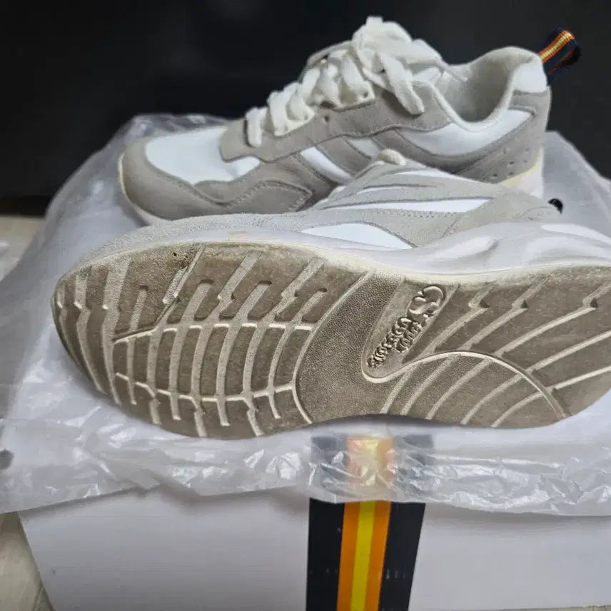 [BUNJANG] K-Wave Sneakers Gray/White 230 / 까웨 운동화 그레이/화이트 230
