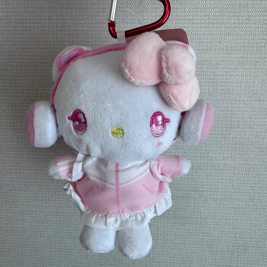 [BUNJANG] Hello Kitty Heart Carabiner Headset Mascot Charm / 하트 카라비너 헤드셋 헬로키티 마스코트