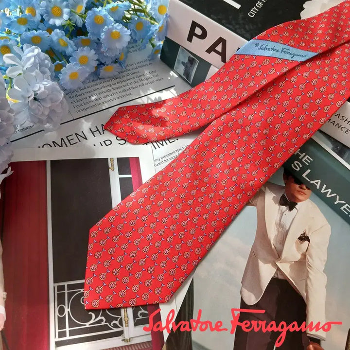 [BUNJANG] Salvatore Ferragamo Silk Red Bicycle Motif 8cm Slim Tie / 살바토레 페라가모 실크 레드 넥타이 8cm S~A+등급 E954