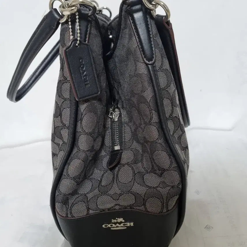 [BUNJANG] Coach Signature Shoulder Bag Black / 코치 시그니처 숄더백 블랙