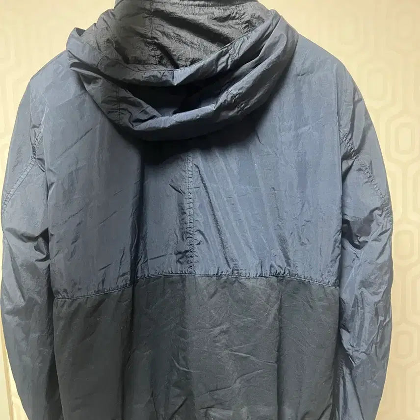 [BUNJANG] Stone Island Windbreaker Navy M / 스톤아일랜드 바람막이 m.  35