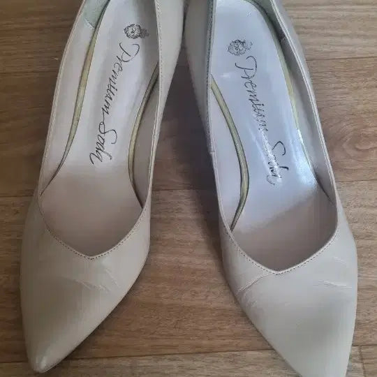 [BUNJANG] SODA Beige Pumps 7cm Heel Size 235 / 프리미엄 소다 베이지  펌프스힐 235