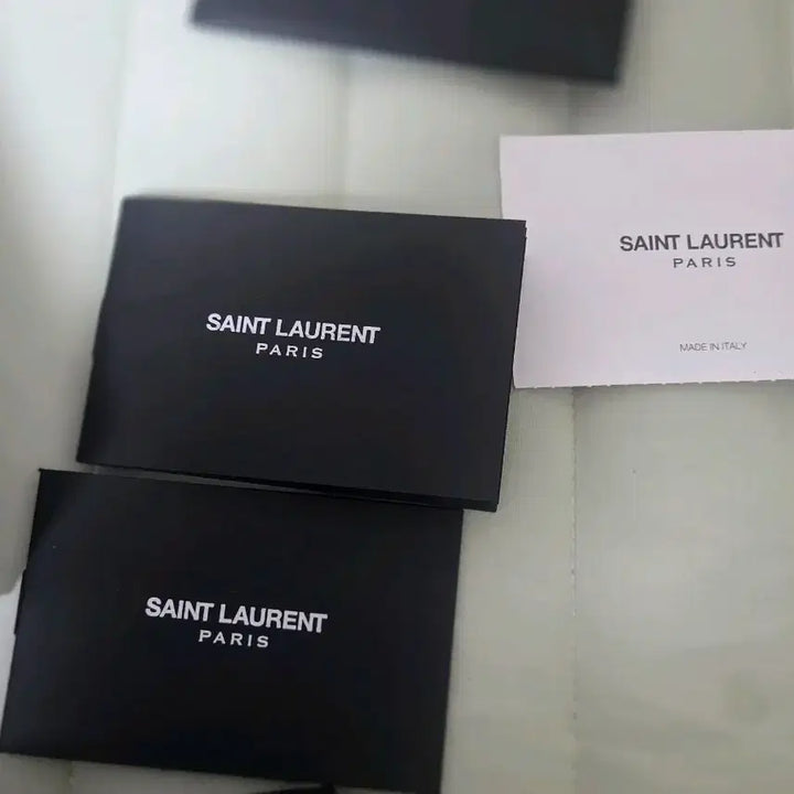 [BUNJANG] Saint Laurent Envelope Wallet Ivory Calfskin / 입생로랑 엔벨롭 지갑 아이보리