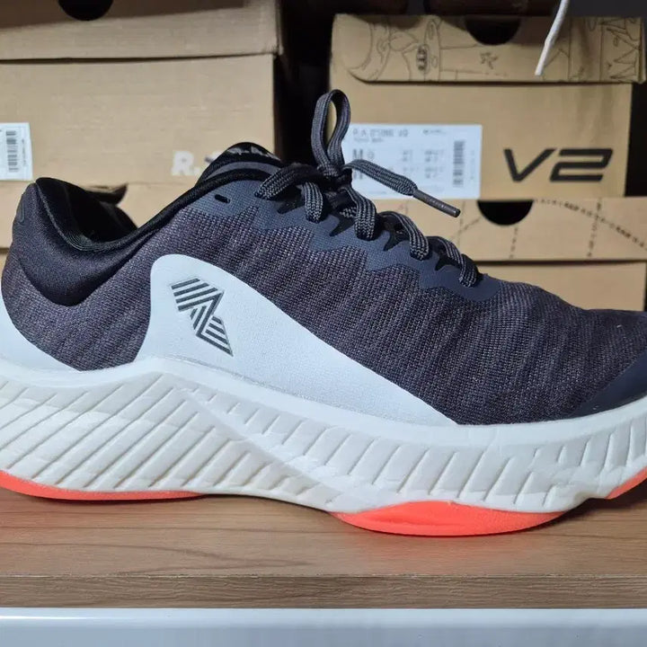 [BUNJANG] RAD Runner R-1 CrossFit Games Trainer Shoes / [250] RAD 라드 러너 R-1 크로스핏 게임즈 트레이너 러너 RAD