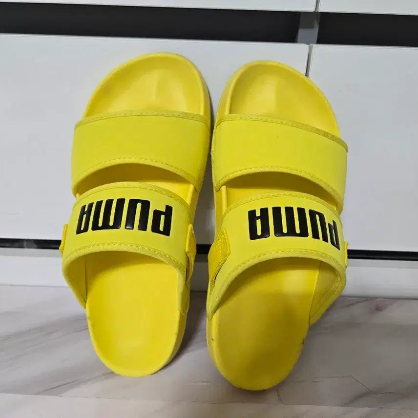 [BUNJANG] Puma Yellow Strap Slippers / 푸마 옐로우 스트랩 슬리퍼