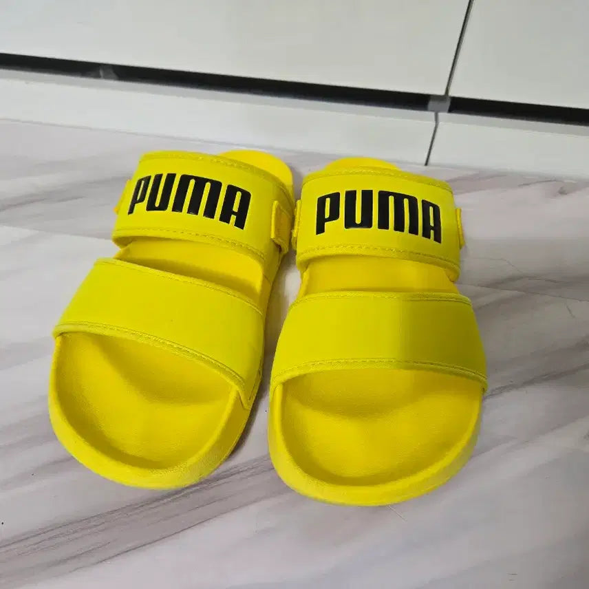[BUNJANG] Puma Yellow Strap Slippers / 푸마 옐로우 스트랩 슬리퍼