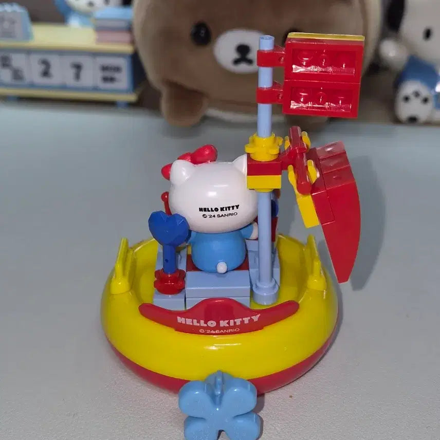 [BUNJANG] Hello Kitty Boat Block Figure Toy / 헬로키티 보트 블록 피규어 장난감