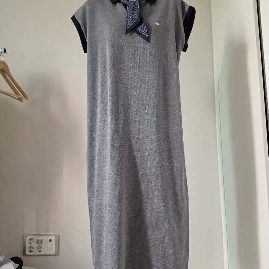 [BUNJANG] Knit Long Dress with Scarf Set - Grey / 니트 롱 원피스 그레이 스카프세트