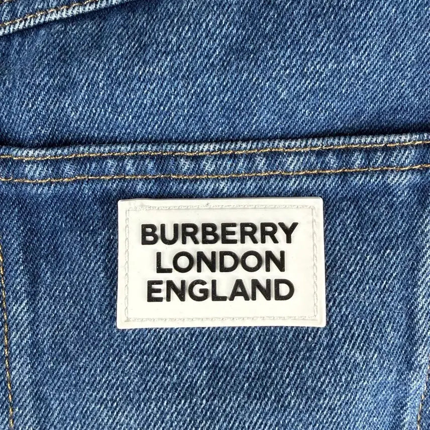 [BUNJANG] Burberry New Arrival Back to Front Straight Fit Denim Pants - Size 28 / 28 ) 새상품 버버리 백 투 프론트 스트레이트핏 데님 팬츠