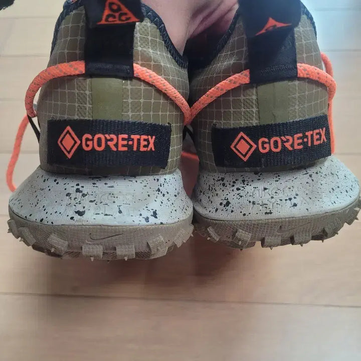 [BUNJANG] Nike ACG Mountain Fly Low (280mm) DD2861-200 / 나이키 ACG 마운틴플라이 로우 280