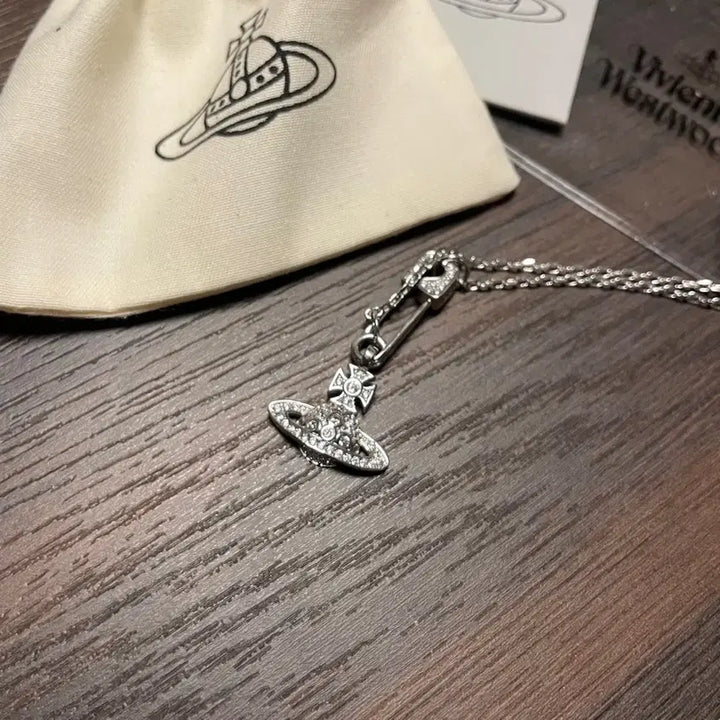 [BUNJANG] Vivian Westwood Lucres Necklace / 비비안 루크리스 목걸이 새상품급 컨디션