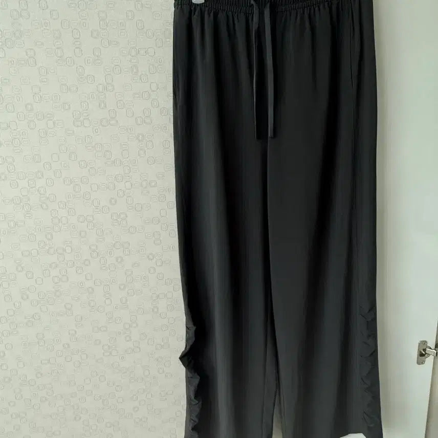 [BUNJANG] Lululemon Cargo Leggings Size 4 / 룰루레몬 카고 레깅스