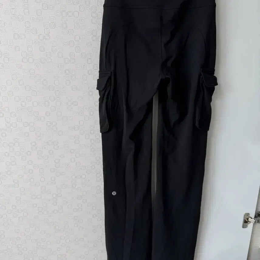[BUNJANG] Lululemon Cargo Leggings Size 4 / 룰루레몬 카고 레깅스